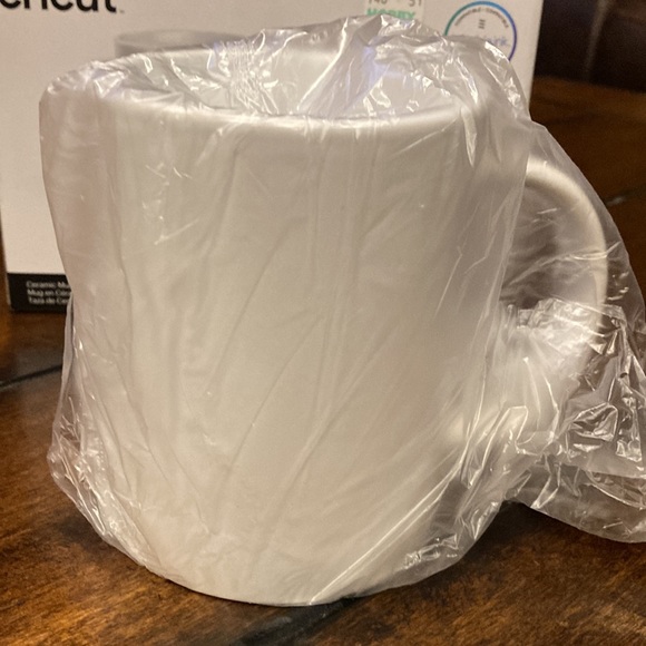 Cricut Single White Mug - Compatible with Mug Press & Infusible Ink (MUG ONLY) - Picture 3 of 9